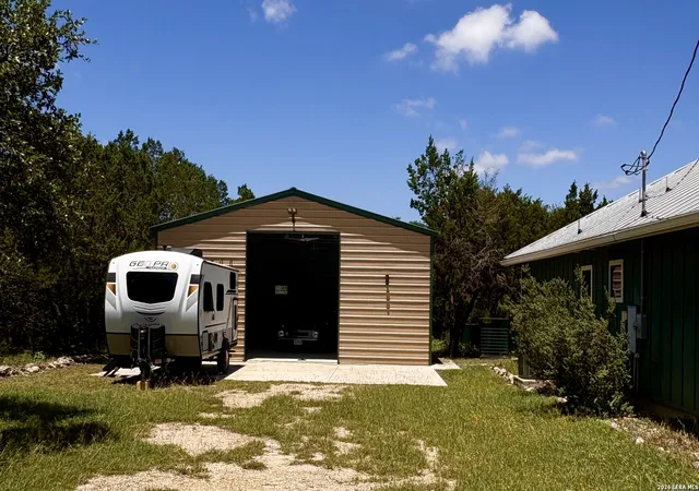 Photo 4 of Single family home for sale at 774 Mockingbird Cv, Spring Branch, TX 78070 | MLS# 1946169 | Listing updated on 2026-08-09