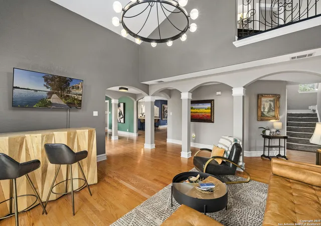 Photo 4 of Sale Pending at 12 Inwood Blf, San Antonio, TX 78248 | MLS# 1946174 | Listing updated on 2026-03-31