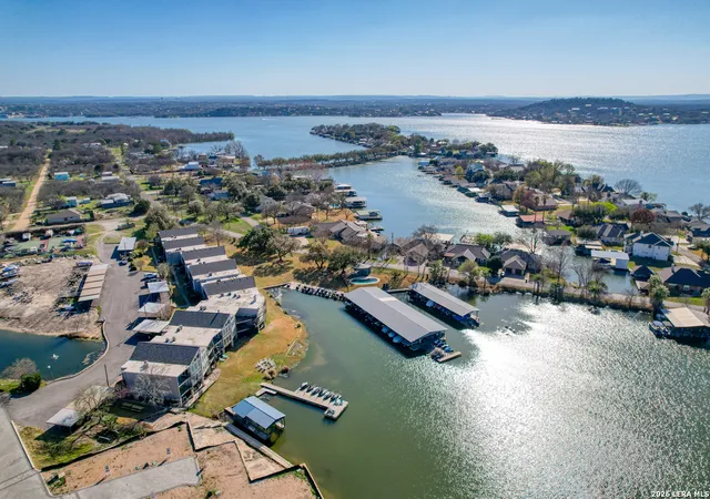 3rd image of 806 Highcrest, Granite Shoals, TX 78654