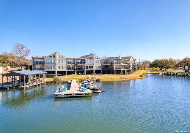 4th image of 806 Highcrest, Granite Shoals, TX 78654