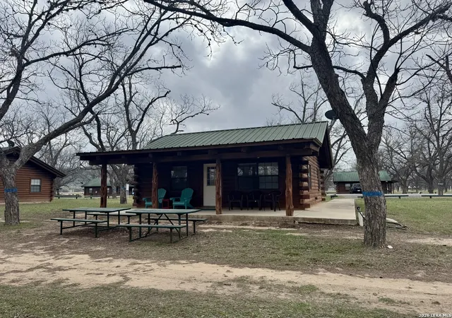 Photo 1 of Single family home for sale at 110 Red Wright Rd, Leakey, TX 78873 | MLS# 1946277 | Listing updated on 2026-09-04