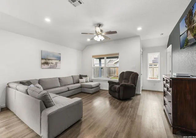3rd image of 10635 Rosalina Loop, Converse, TX 78109 | MLS# 1946283