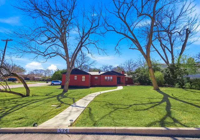 3rd image of 534 Geneseo, Terrell Hills, TX 78209 | MLS# 1946289