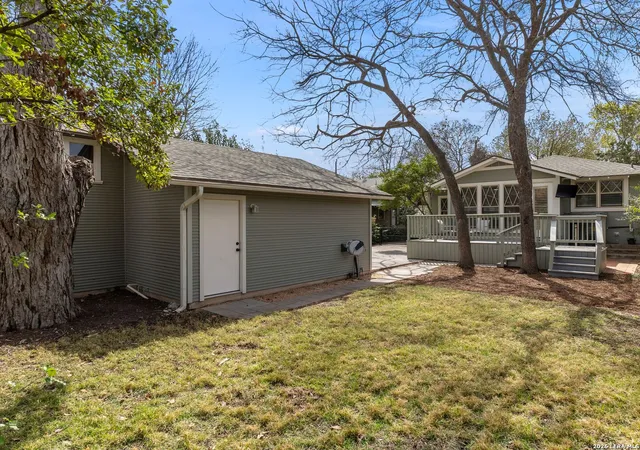 Photo 30 of Sale Pending at 729 E Woodlawn Ave, San Antonio, TX 78212 | MLS# 1946328 | Listing updated on 2026-03-19