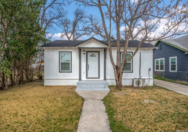Photo 1 of Single family home for sale at 2151 E Crockett, San Antonio, TX 78202 | MLS# 1946336 | Listing updated on 2026-09-16
