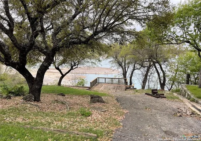 Photo 4 of Single family home for sale at 1415 Glenn, Canyon Lake, TX 78133 | MLS# 1946396 | Listing updated on 2026-03-16