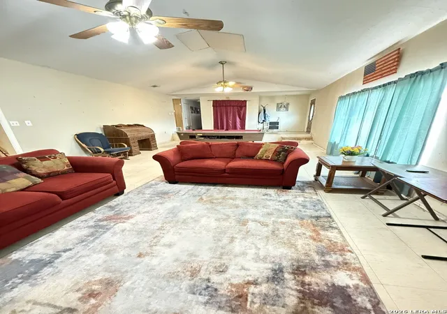 5th image of 114 6Th, Natalia, TX 78059 | MLS# 1946409