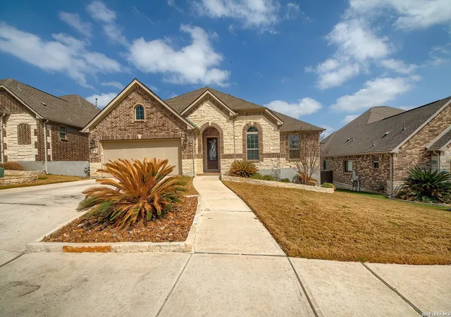 Photo 4 of Sale Pending at 25942 Preserve Peak, San Antonio, TX 78261 | MLS# 1946451 | Listing updated on 2026-05-09