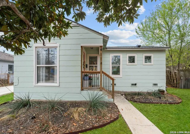 Photo 3 of Sale Pending at 114 New Hvn, San Antonio, TX 78209 | MLS# 1946481 | Listing updated on 2026-04-02