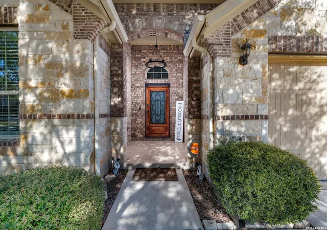4th image of 11331 Massive, Helotes, TX 78023 | MLS# 1946491
