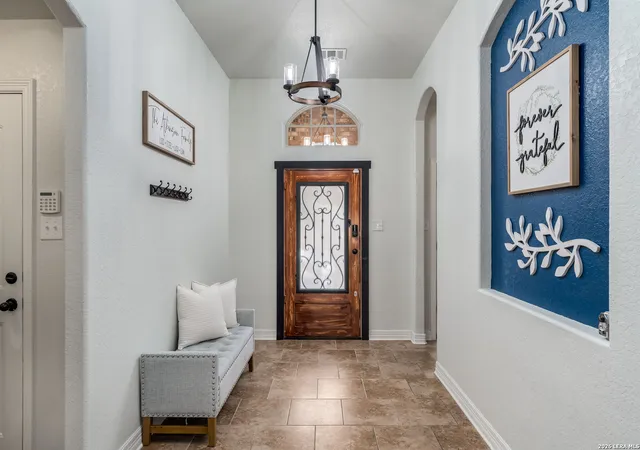 5th image of 11331 Massive, Helotes, TX 78023 | MLS# 1946491