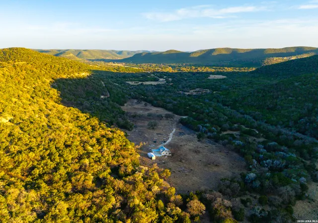 Photo 4 of House for sale at 1030 Owl Hollow, Leakey, TX 78873 | MLS# 1946528 | Listing updated on 2026-09-14