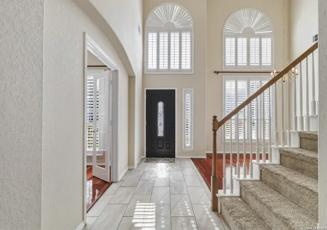 Photo 2 of Sale Pending at 19506 Azure Oak, San Antonio, TX 78258 | MLS# 1946543 | Listing updated on 2026-04-19