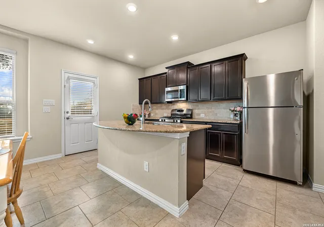 Photo 4 of Single family home for sale at 10443 Monicas Creek, Schertz, TX 78154 | MLS# 1946563 | Listing updated on 2026-09-28