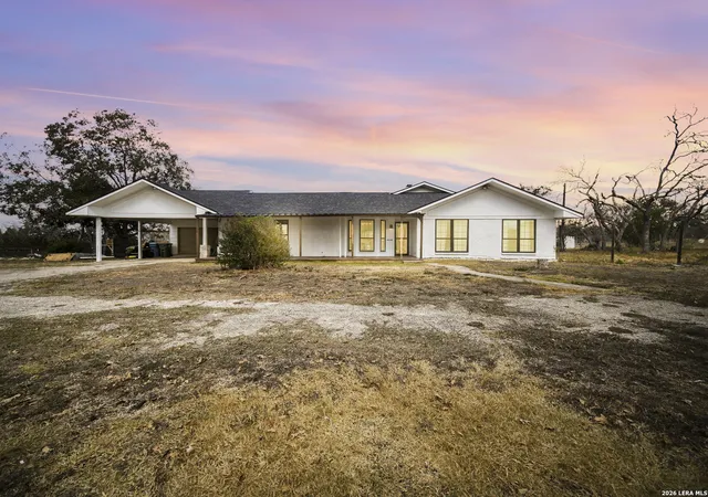 2nd image of 25 Poehnert, Boerne, TX 78006 | MLS# 1946567