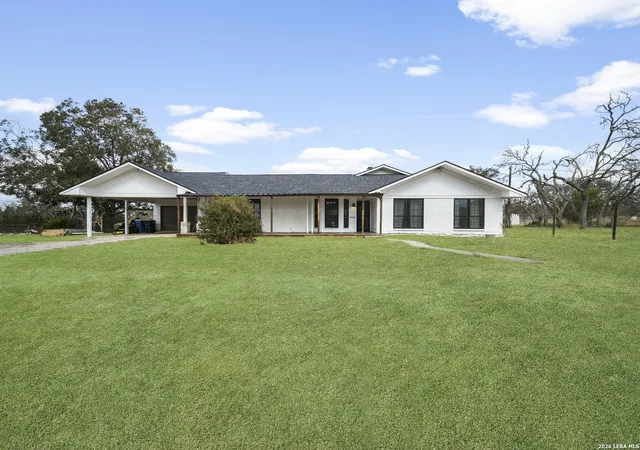 5th image of 25 Poehnert, Boerne, TX 78006 | MLS# 1946567