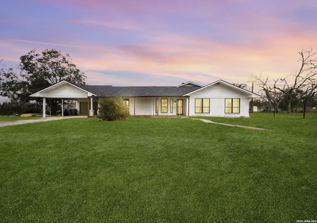 1st image of 25 Poehnert, Boerne, TX 78006 | MLS# 1946567