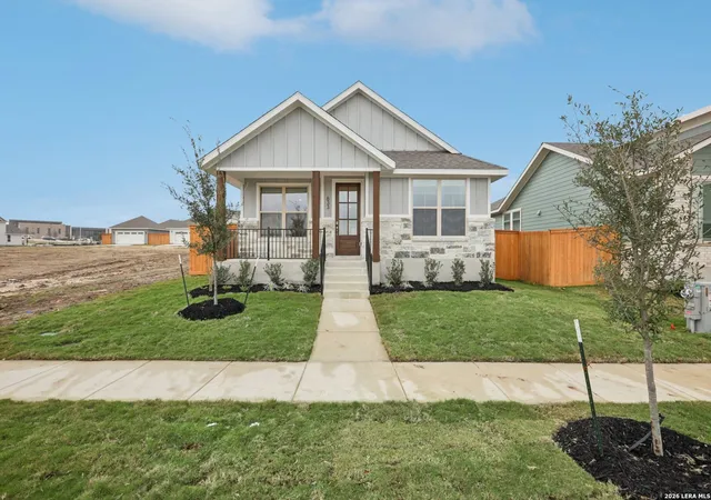 Photo 1 of Sale Pending at 633 Salamander, San Marcos, TX 78666 | MLS# 1946602 | Listing updated on 2026-04-02