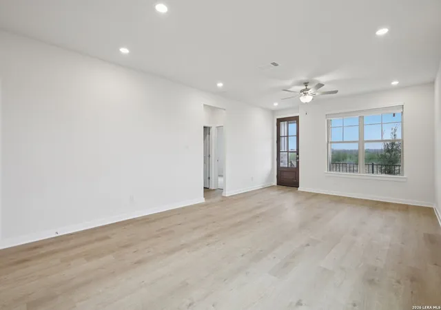 Photo 4 of Sale Pending at 633 Salamander, San Marcos, TX 78666 | MLS# 1946602 | Listing updated on 2026-04-02