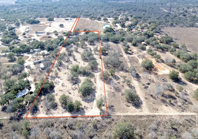 3rd image of 775 Mobile Home, Poteet, TX 78065 | MLS# 1946612