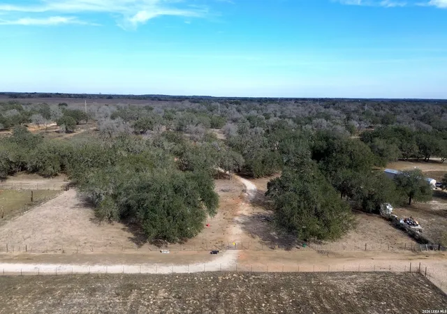 9th image of 775 Mobile Home, Poteet, TX 78065 | MLS# 1946612