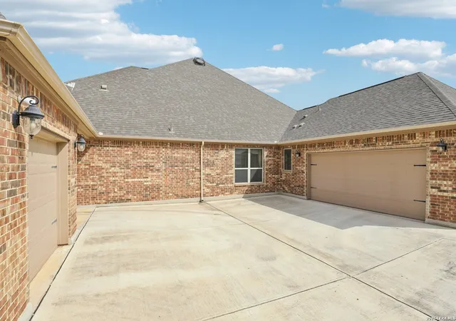 3rd image of 117 Texas, Castroville, TX 78009 | MLS# 1946623