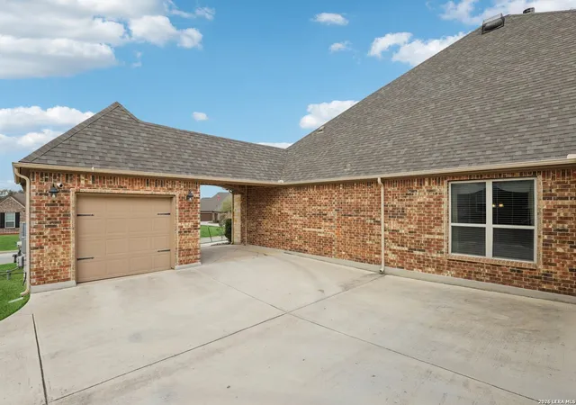 4th image of 117 Texas, Castroville, TX 78009 | MLS# 1946623