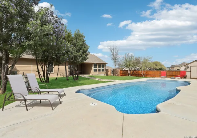 2nd image of 117 Texas, Castroville, TX 78009 | MLS# 1946623