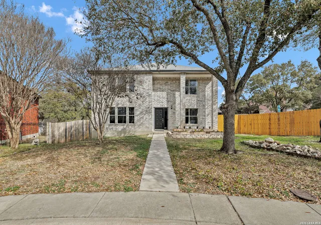 Photo 3 of Sale Pending at 2435 Thrasher Oak, San Antonio, TX 78232 | MLS# 1946633 | Listing updated on 2026-04-14