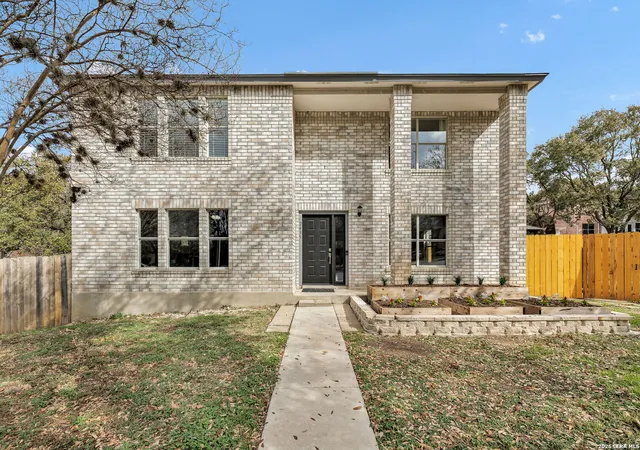Photo 3 of Sale Pending at 2435 Thrasher Oak, San Antonio, TX 78232 | MLS# 1946633 | Listing updated on 2026-04-14