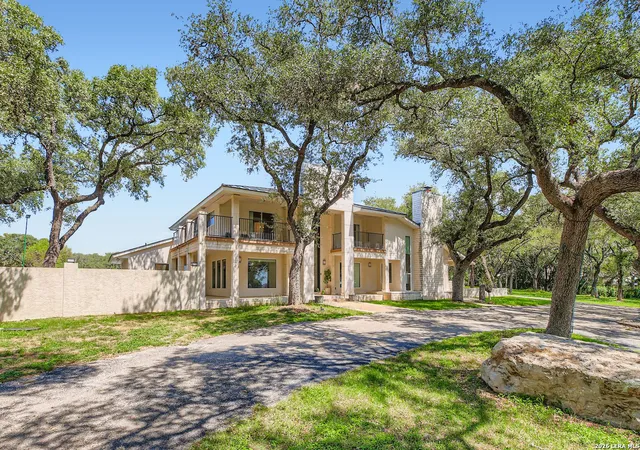 Photo 3 of Single family home for sale at 14007 Mint Trail, Hill Country Village, TX 78232 | MLS# 1946663 | Listing updated on 2026-07-20
