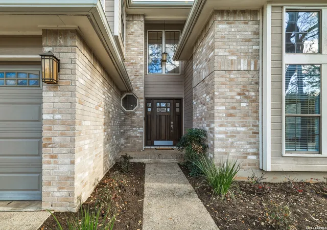 Photo 2 of Single family home for sale at 106 Kettle Cove, Universal City, TX 78148 | MLS# 1946682 | Listing updated on 2026-03-21