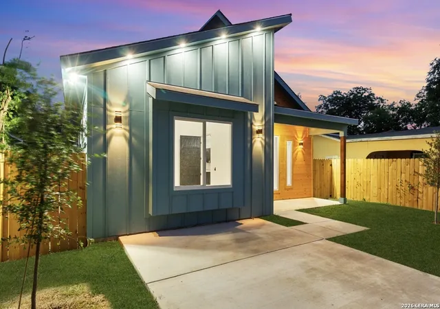 Photo 2 of Single family home for sale at 1422 Sherman, San Antonio, TX 78202 | MLS# 1946713 | Listing updated on 2026-03-17