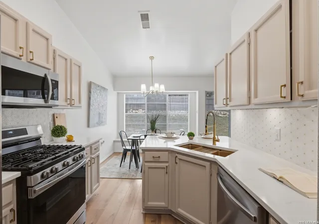 Photo 2 of Sale Pending at 5822 Misty Glen, San Antonio, TX 78247 | MLS# 1946730 | Listing updated on 2026-04-11