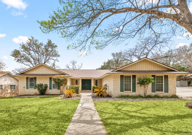 Photo 2 of Sale Pending at 8318 Heraldry St, San Antonio, TX 78254 | MLS# 1946731 | Listing updated on 2026-04-20
