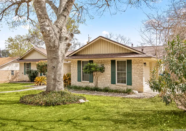 Photo 3 of Sale Pending at 8318 Heraldry St, San Antonio, TX 78254 | MLS# 1946731 | Listing updated on 2026-04-20