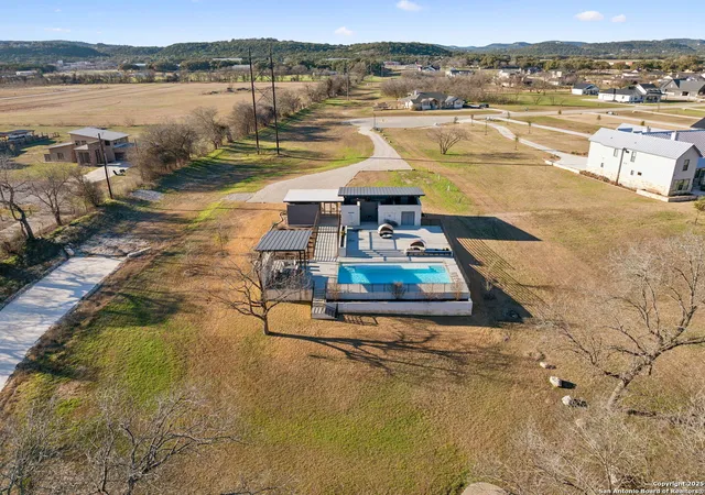 2nd image of 849 Bingham, New Braunfels, TX 78132 | MLS# 1946732