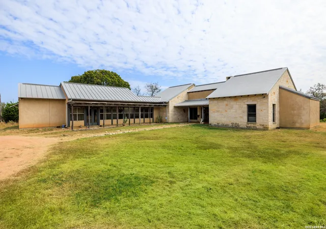 3rd image of 957 Cedar Hills, Fredericksburg, TX 78624 | MLS# 1946757