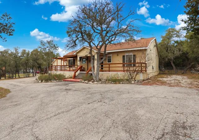Homes for sale in Spring Branch, TX | 423 Las Hadas, Spring Branch, TX 78070 | MLS# 1946770