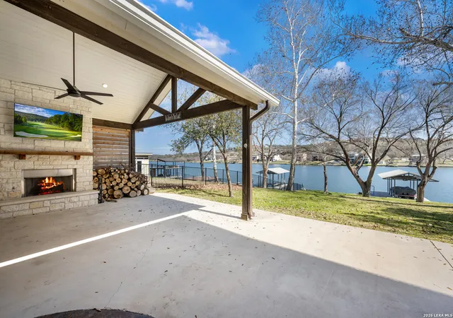 5th image of 1001 Lakeshore, Marble Falls, TX 78654 | MLS# 1946791