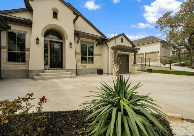 Photo 3 of Single family home for sale at 31027 Charolais, Bulverde, TX 78163 | MLS# 1946798 | Listing updated on 2026-09-06