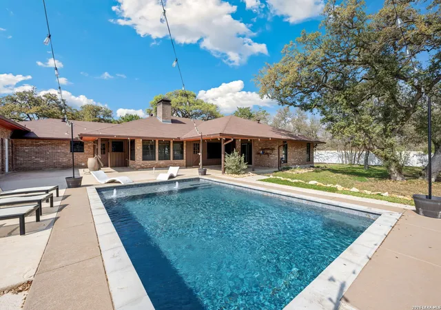 1st image of 9616 Azalea Cir, San Antonio, TX 78266 | MLS# 1946803