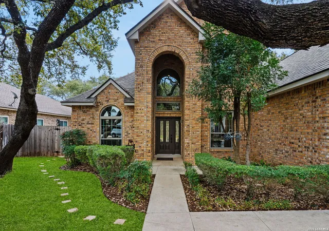 Photo 2 of Sale Pending at 16422 Pemcanyon, San Antonio, TX 78240 | MLS# 1946815 | Listing updated on 2026-03-23