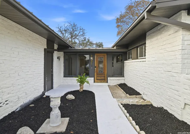 Photo 4 of Single family home for sale at 1311 Wiltshire, Terrell Hills, TX 78209 | MLS# 1946898 | Listing updated on 2026-09-28