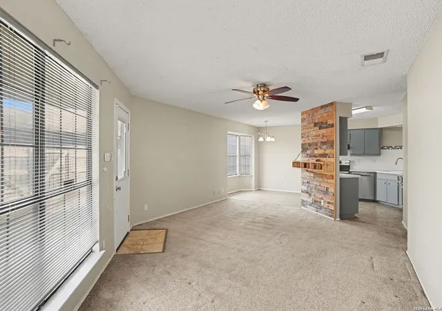 3rd image of 520 Schlather, Cibolo, TX 78108 | MLS# 1946914