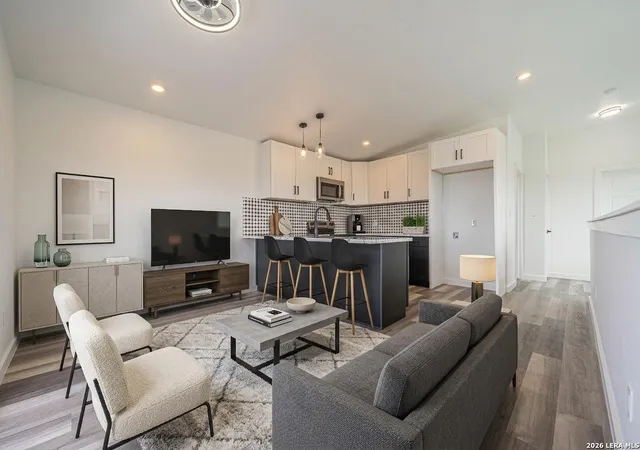4th image of 2617 Summit, New Braunfels, TX 78132 | MLS# 1946923