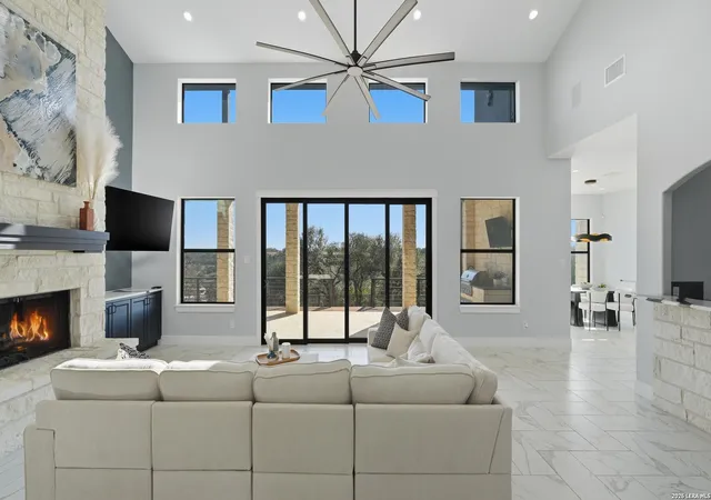 Photo 3 of Single family home for sale at 2587 Falling Oak, Blanco, TX 78606 | MLS# 1946964 | Listing updated on 2026-09-17