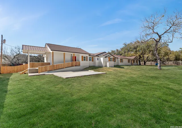 Photo 4 of Single family home for sale at 113 Crestline, Pleasanton, TX 78064 | MLS# 1947002 | Listing updated on 2026-06-21