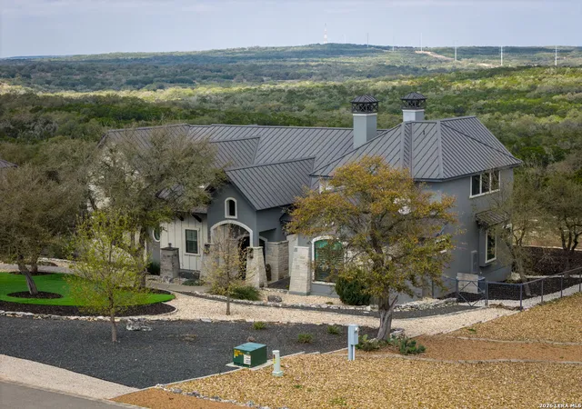 Photo 3 of Single family home for sale at 526 Cantera, New Braunfels, TX 78132 | MLS# 1947028 | Listing updated on 2026-09-09
