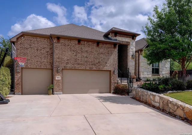 Photo 3 of Sale Pending at 3803 Padova, San Antonio, TX 78258 | MLS# 1947036 | Listing updated on 2026-04-03